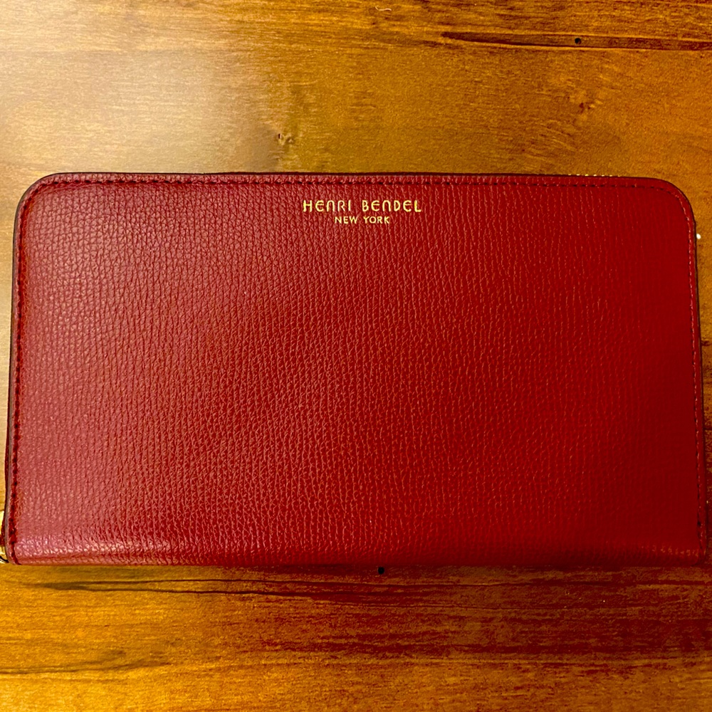 Brand new with packaging Henri Bendel burgundy leather wallet